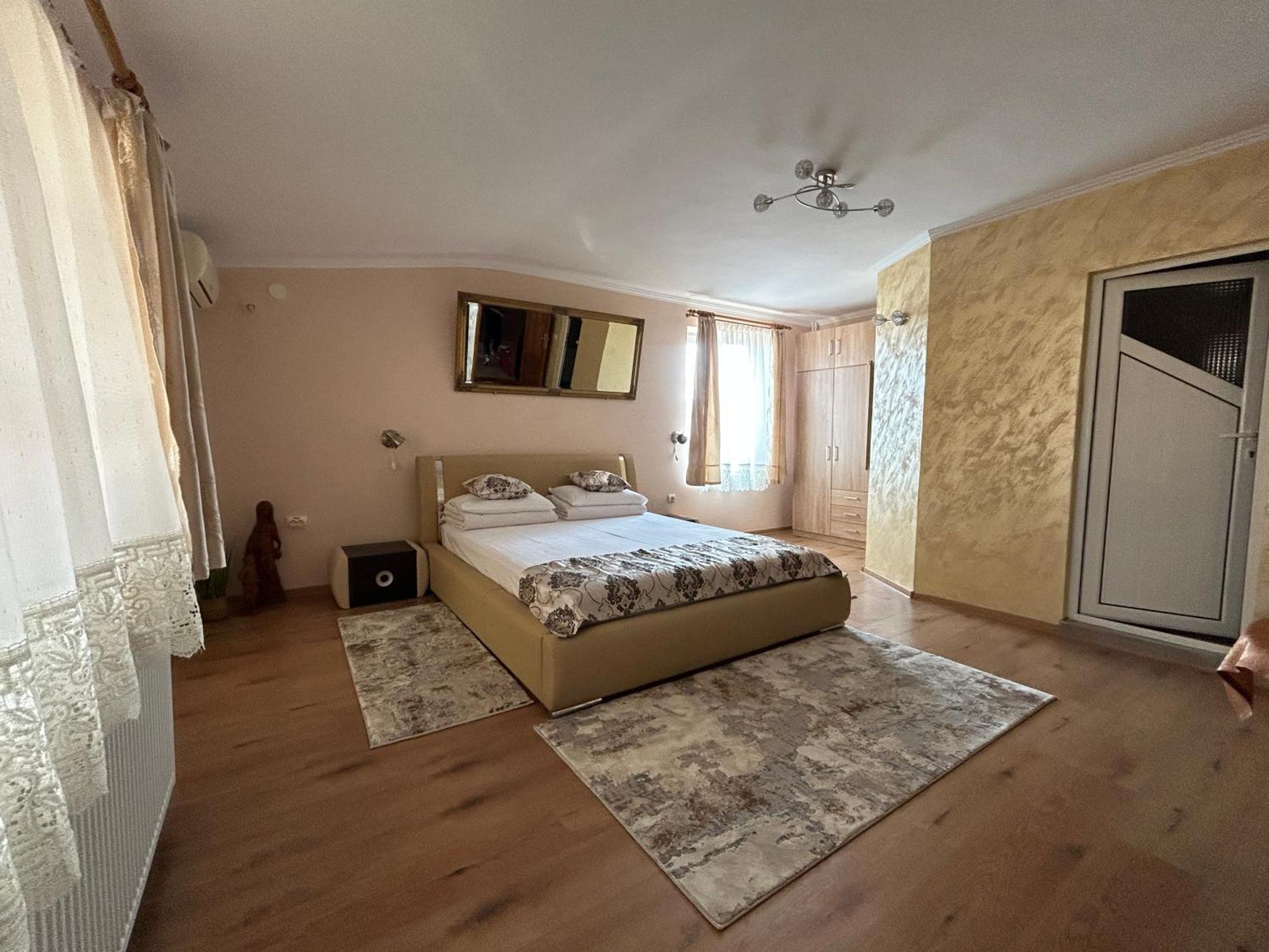 Pensiunea Cornelius Piatra Neamţ Exteriér fotografie